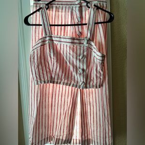 Retro style high waist skirt and crop top